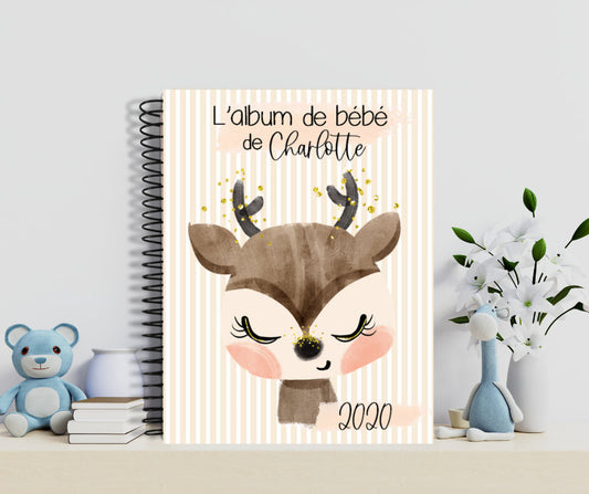 Album de bébé - page couverture cerf/chevreuil